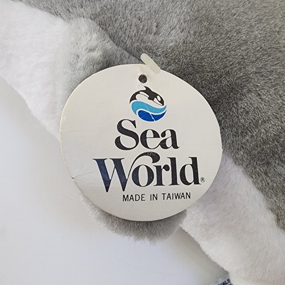 Vintage SeaWorld plush dolphin stuffed animal 1992 Vintage Plushy NWT - Picture 2 of 10